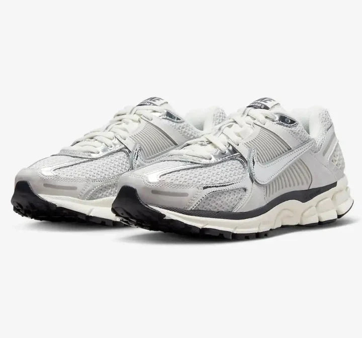 Nike Zoom Vomero 5 Photon Dust Metallic Silver