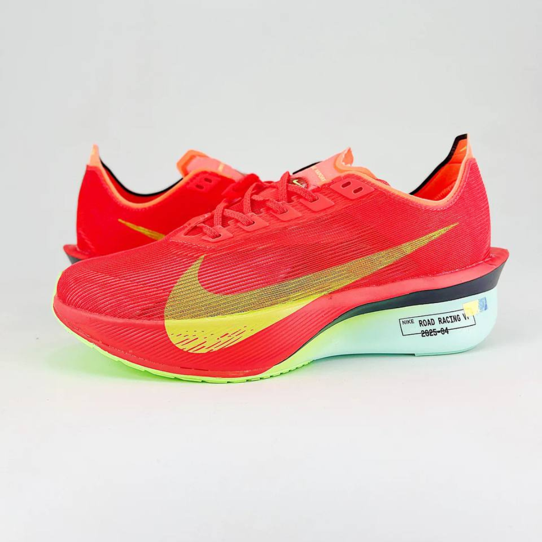 Nike ZoomX VaporFly 4 'Carmesim Brilhante'