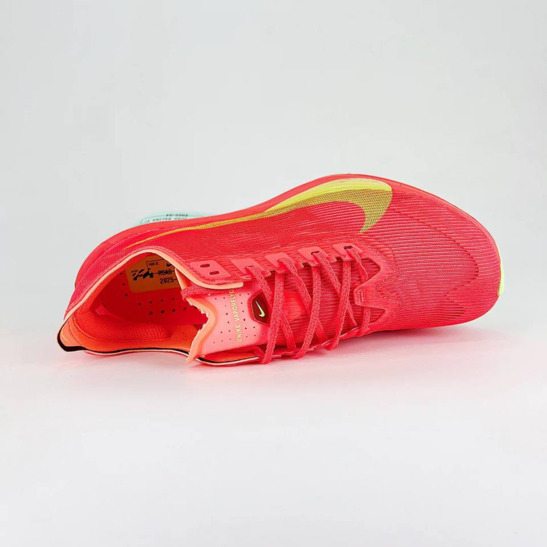 Nike ZoomX VaporFly 4 'Carmesim Brilhante'
