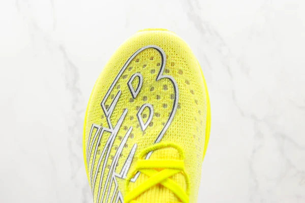New Balance Fuelcell Supercomp Elite V3 'Cyber Jade com Lime Glo'