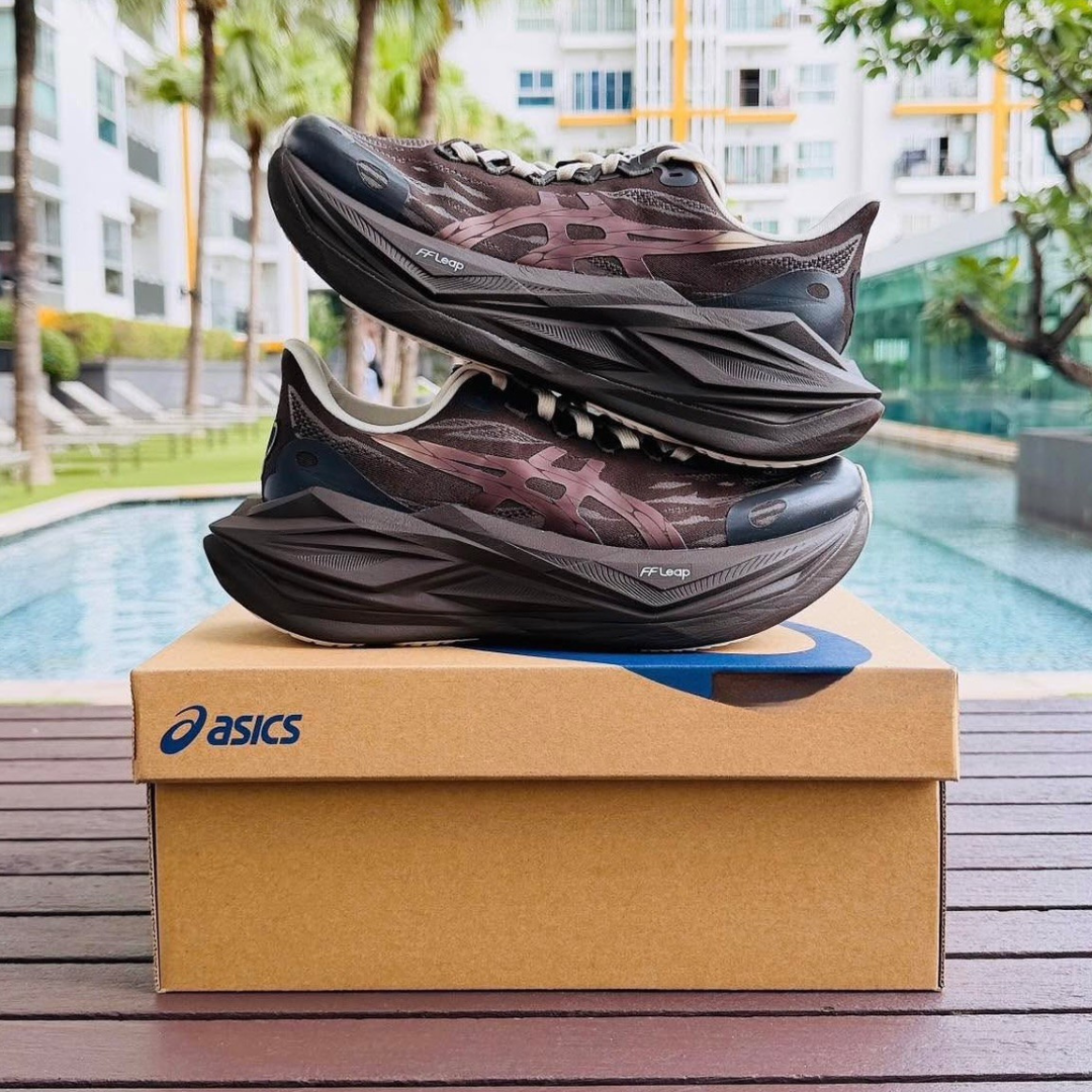 Asics x Blacktoes Superblast 3 'Dark Brown'