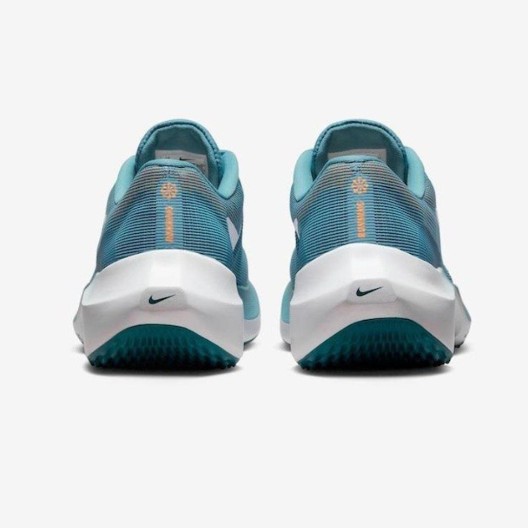 Nike Zoom Fly 5 'Light Menti'