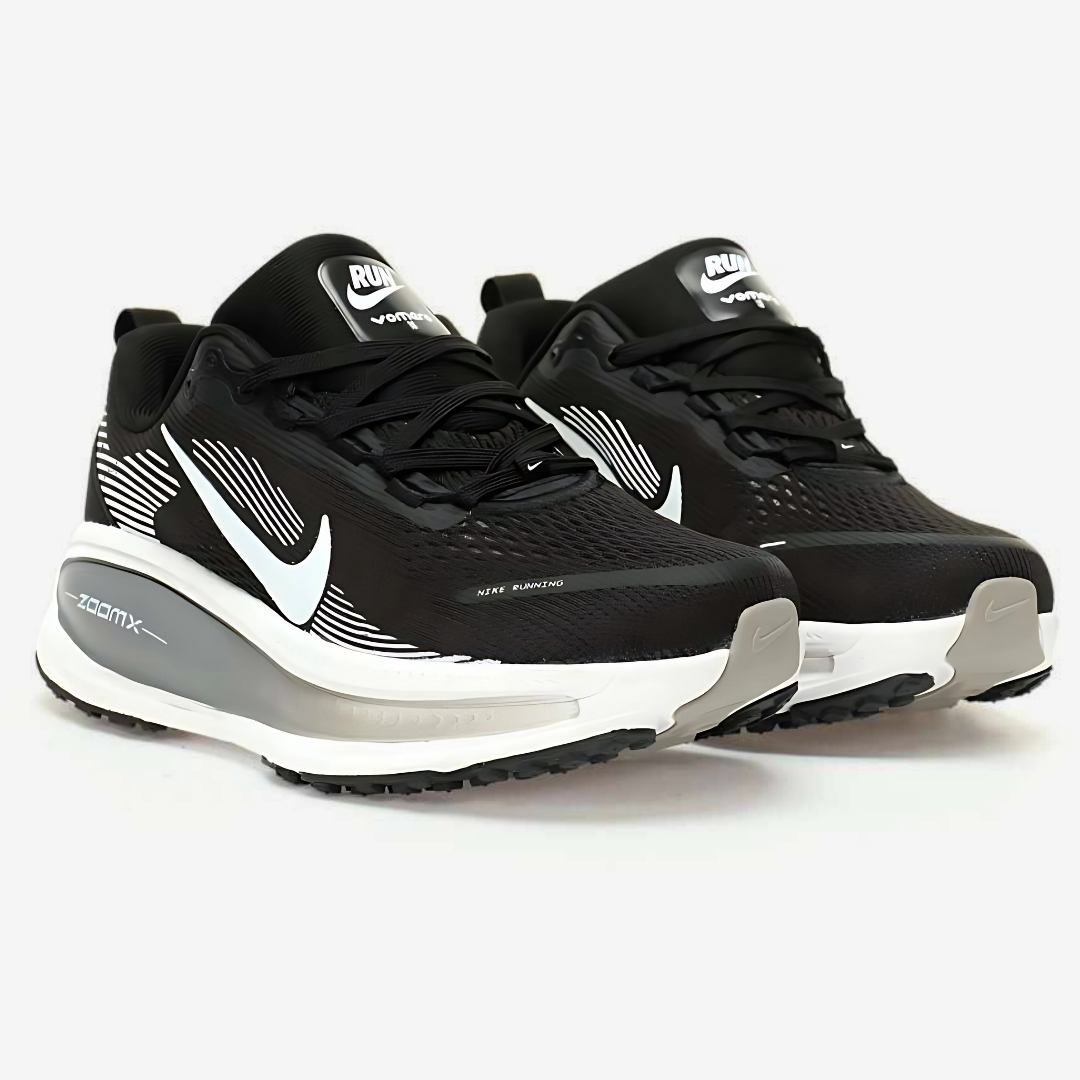 Nike Vomero 18 'Black'