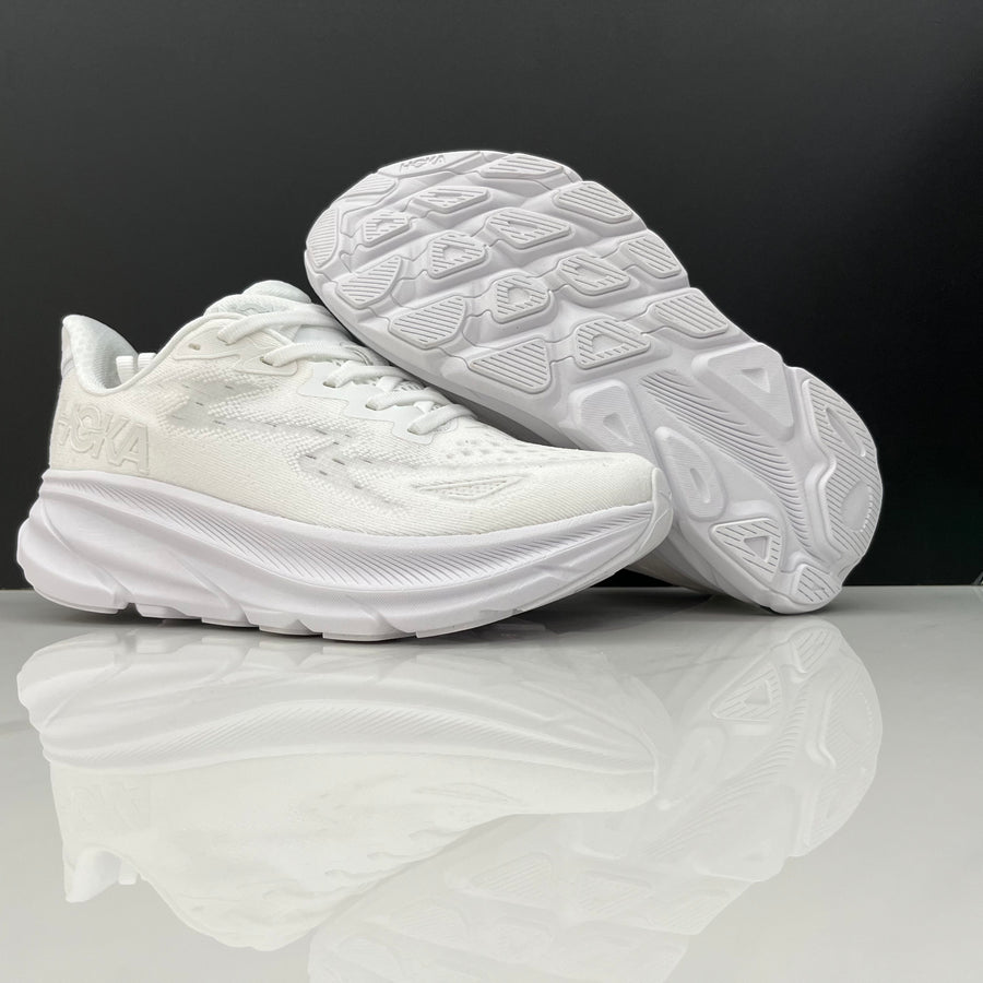 Hoka Clifton 9 'White'