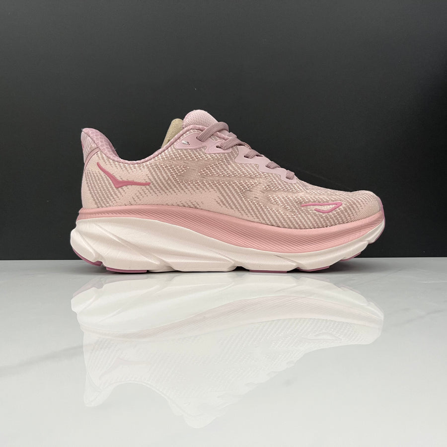 Hoka Clifton 9 'Light Rose Pink'