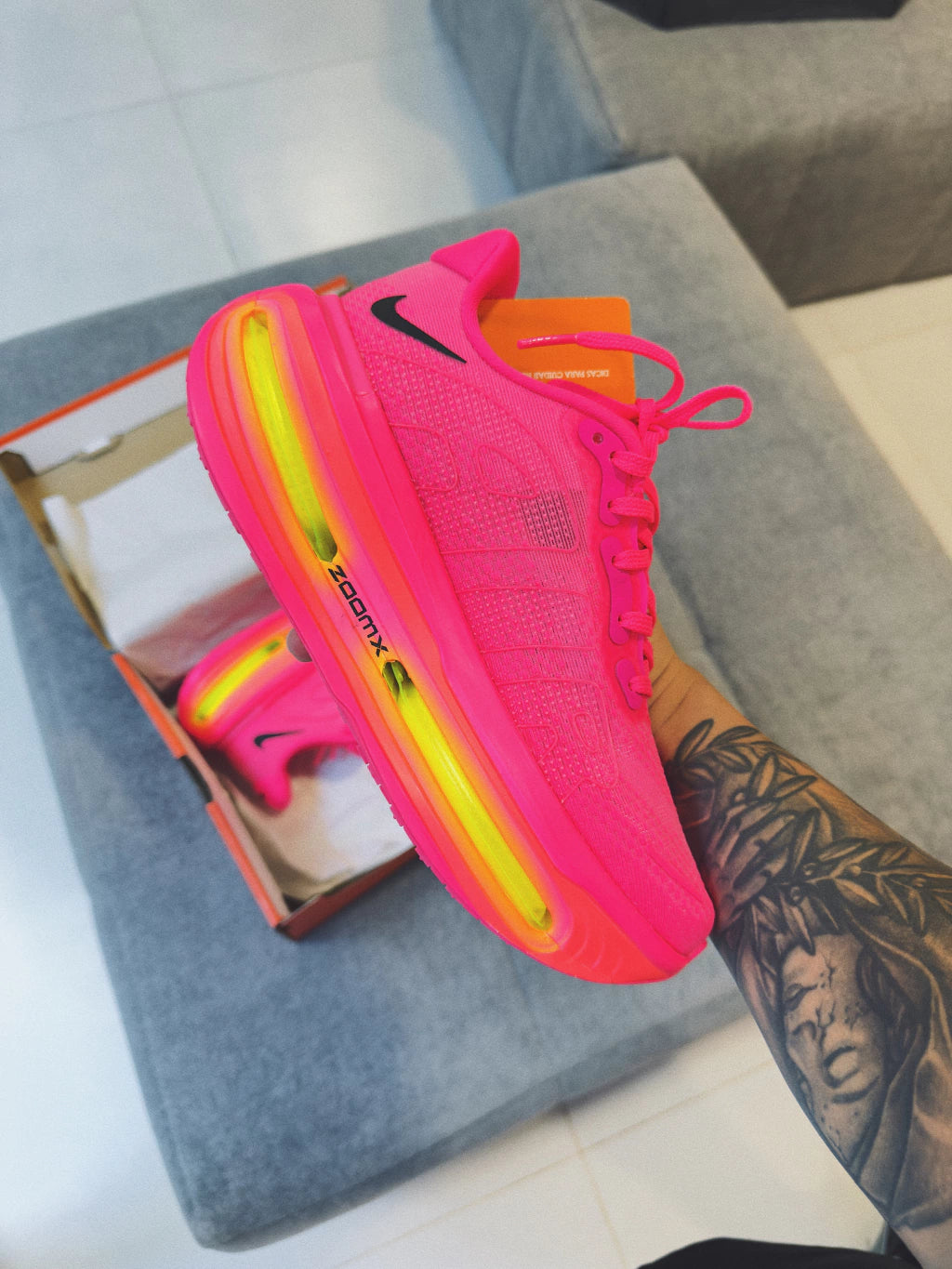 Nike Vomero Premium 'Hyper Pink'