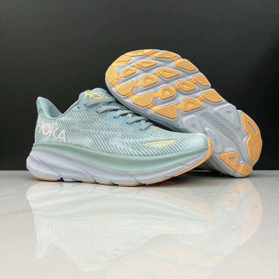 Hoka Clifton 9 'Cloud Blue'