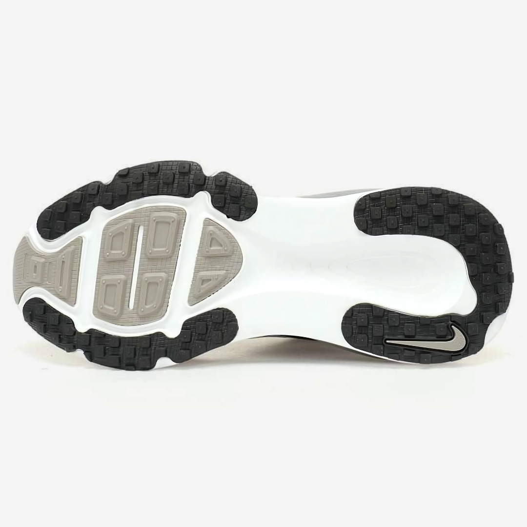Nike Vomero 18 'Black'