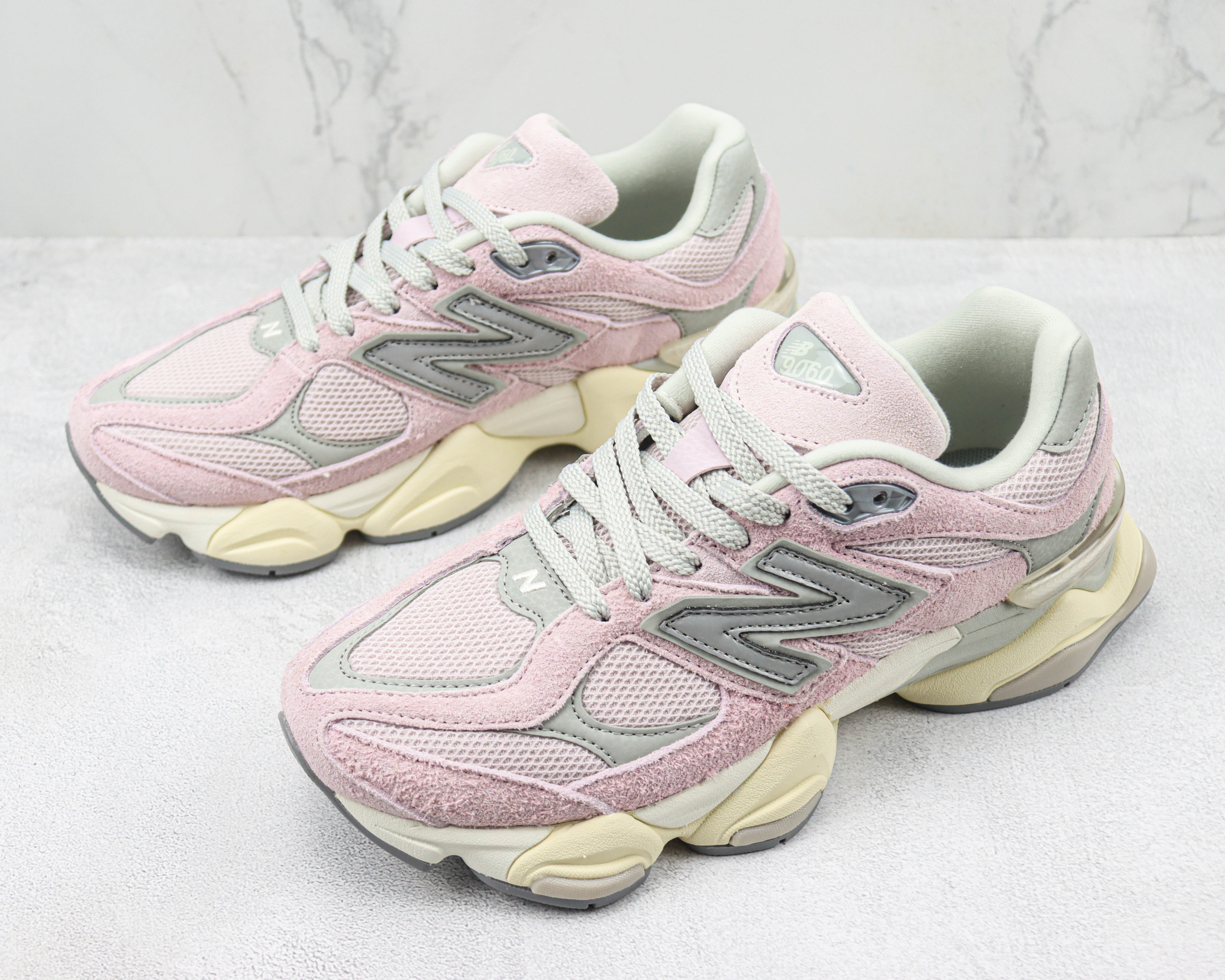 New Balance 9060 'December Sky'