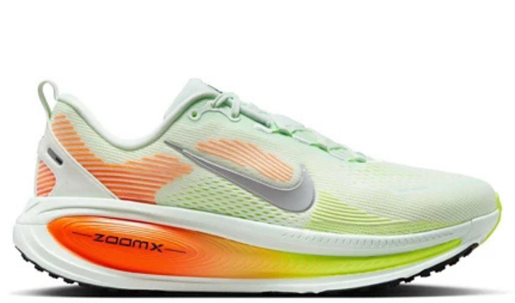 Vomero 18 "White and Orange"