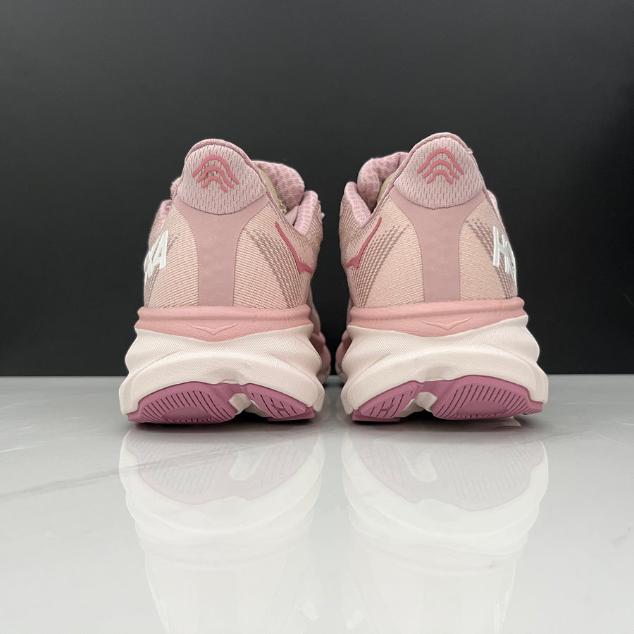 Hoka Clifton 9 'Light Rose Pink'