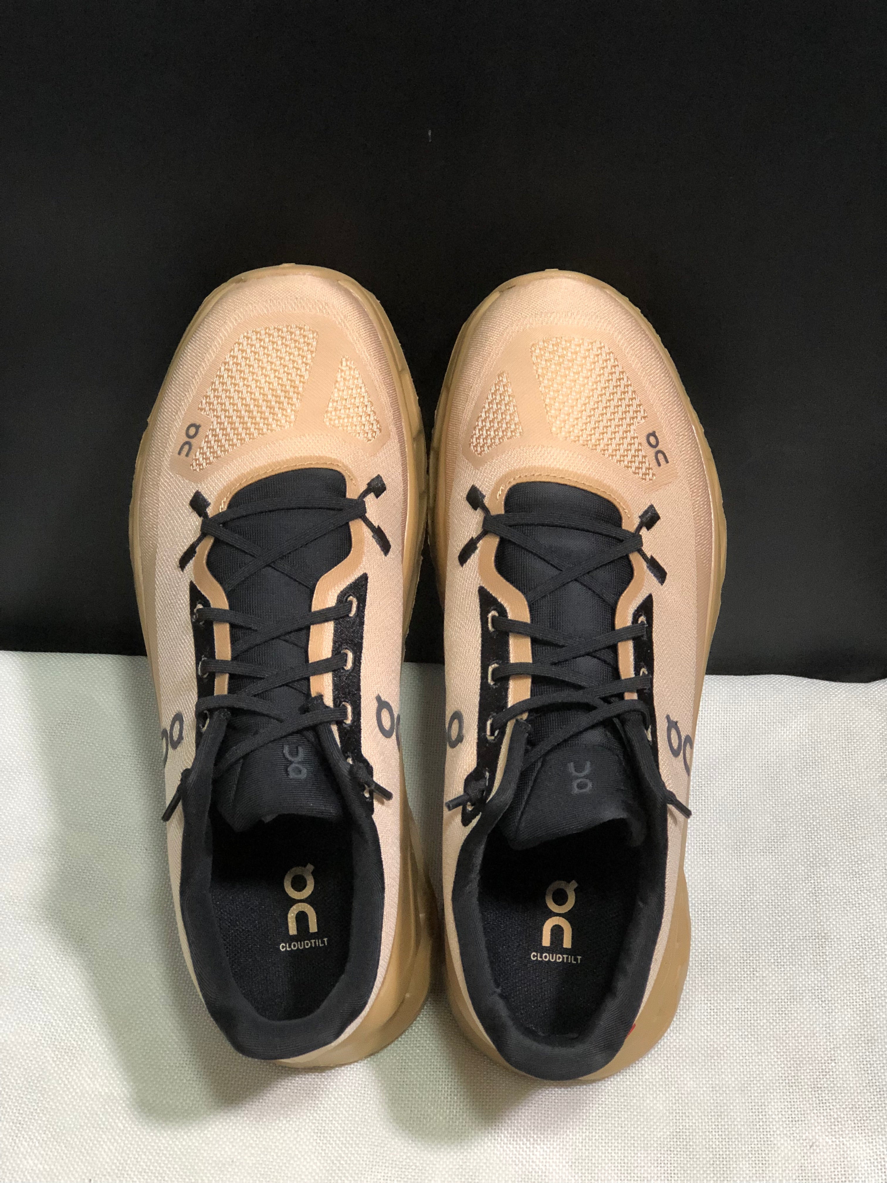 On Cloudtilt 'Beige'