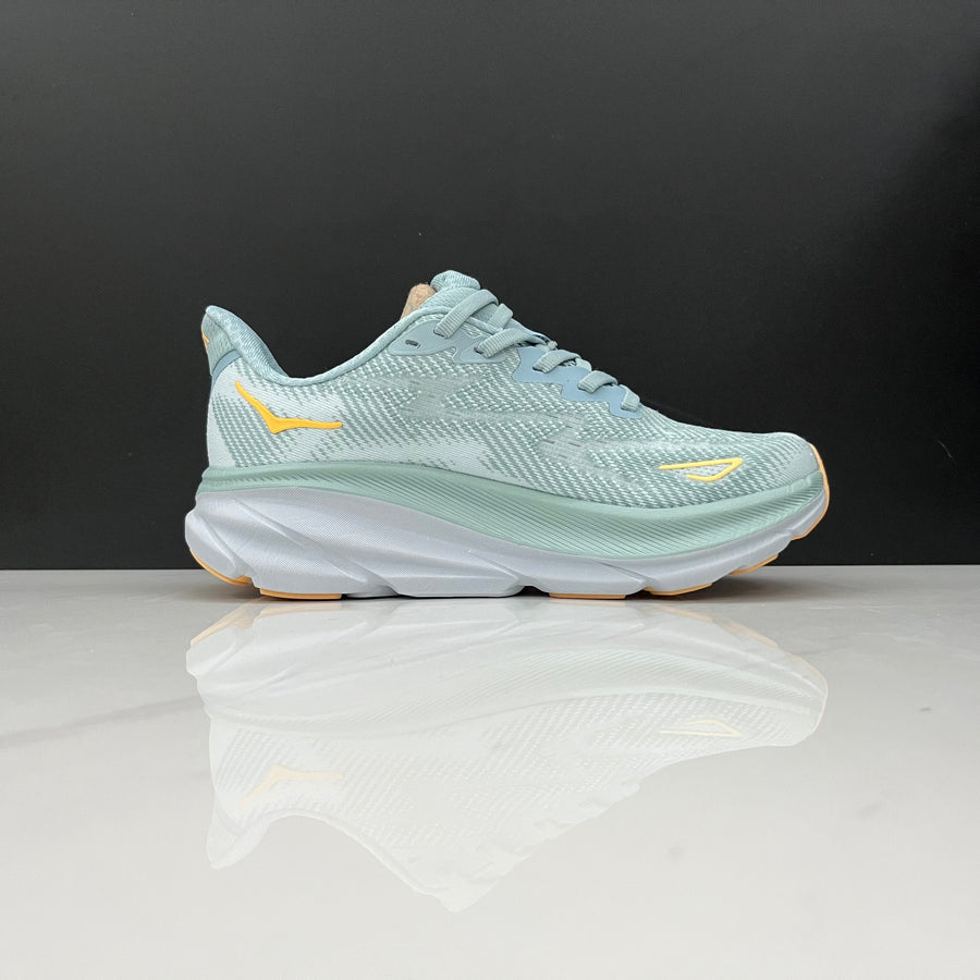 Hoka Clifton 9 'Cloud Blue'
