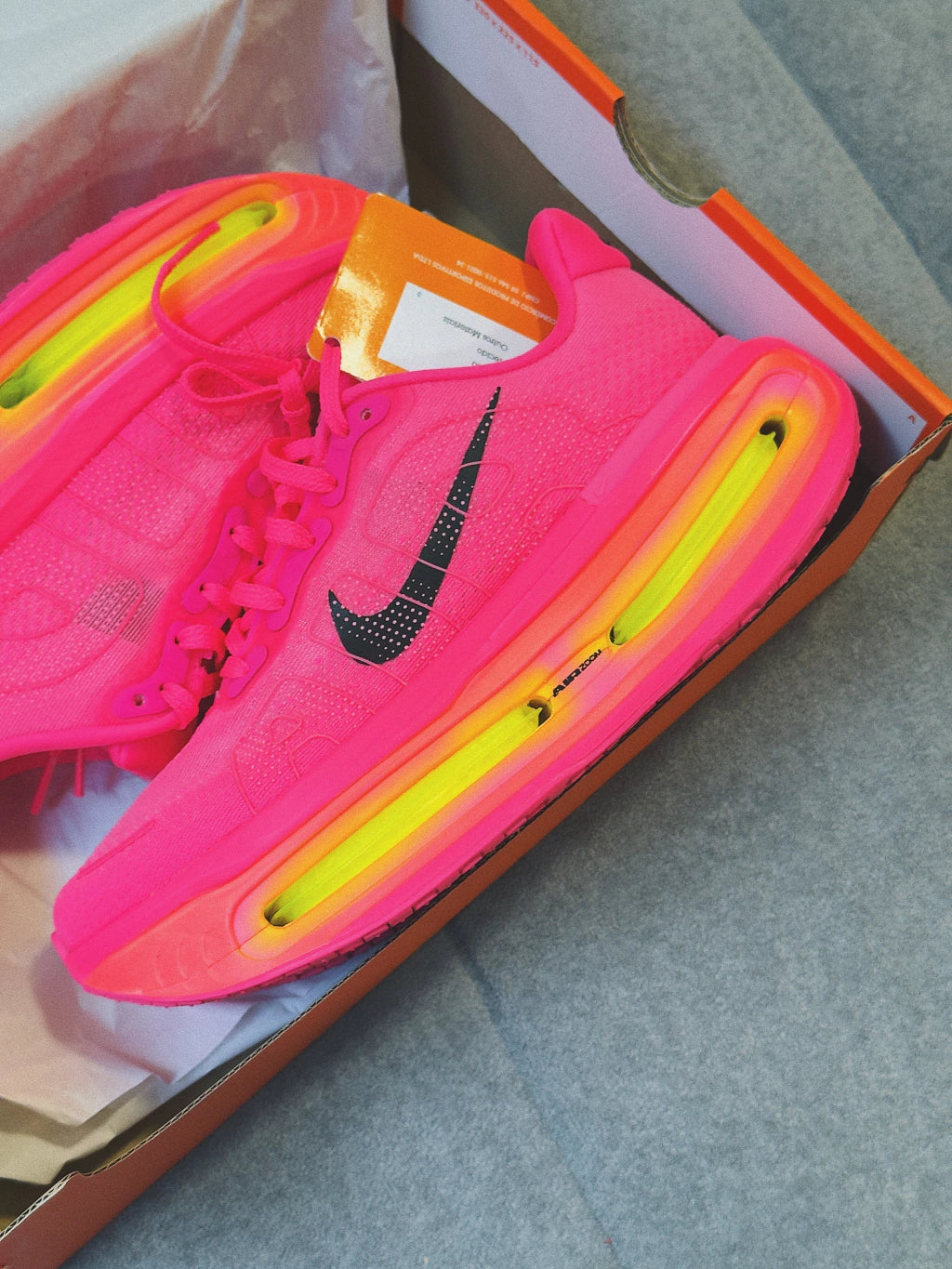 Nike Vomero Premium 'Hyper Pink'
