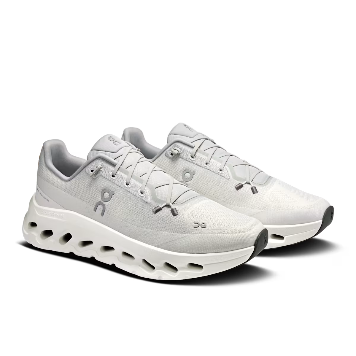 On Cloudtilt 'Glacier Ice'