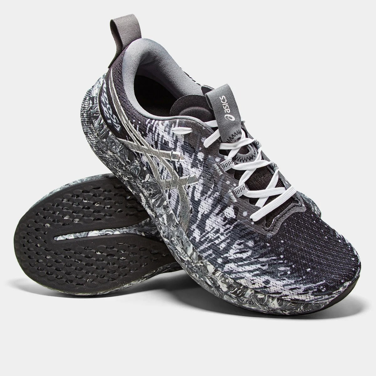 Asics Noosa Tri 16 'Black White'