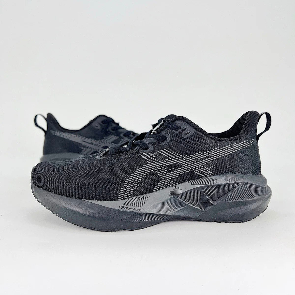 Asics NovaBlast 5 'Black'