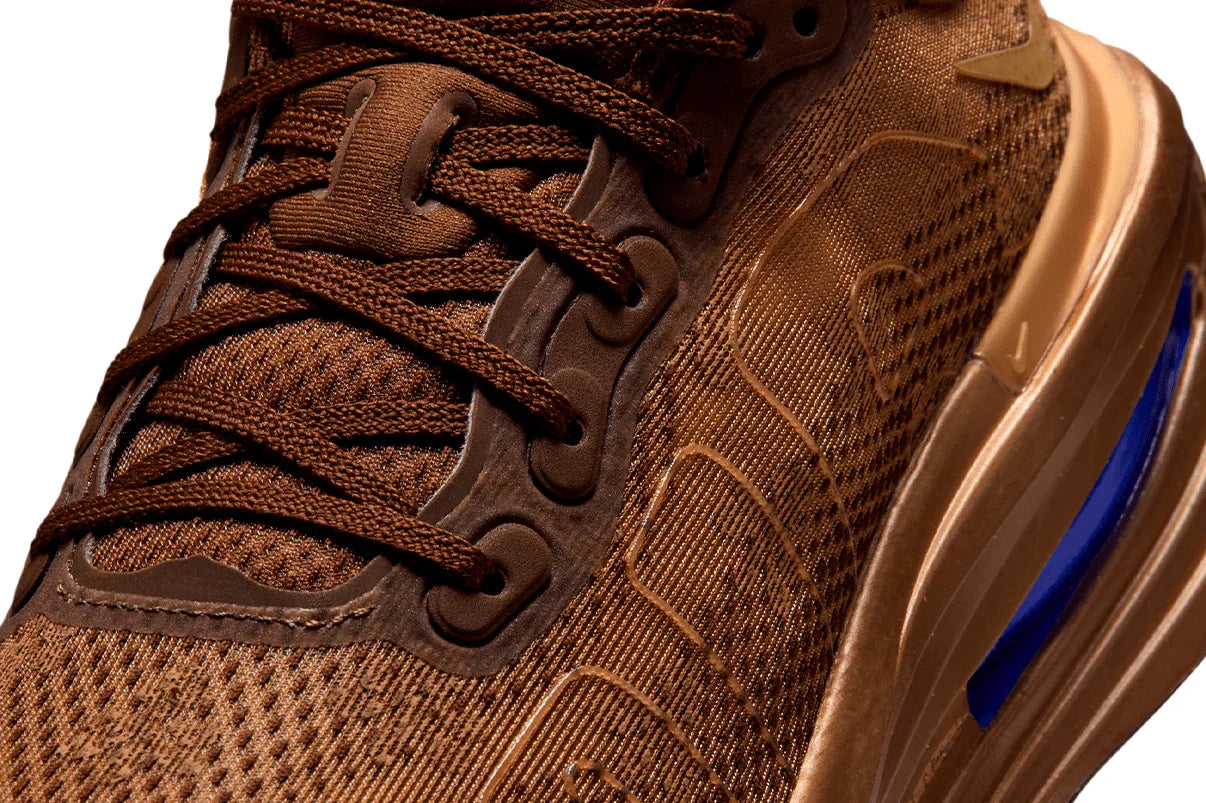 Nike Vomero Premium 'Flat Stout'