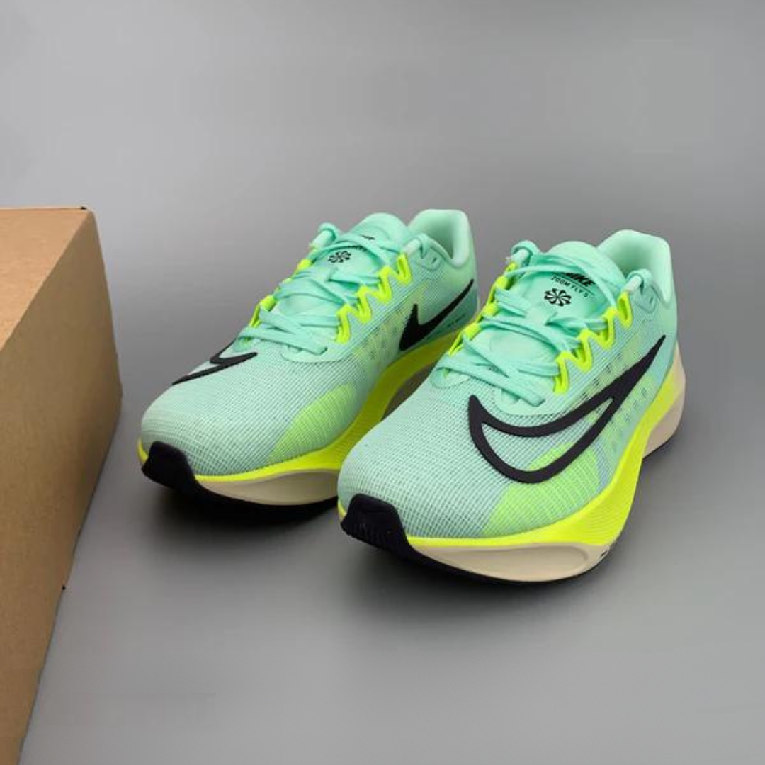 Nike Zoom Fly 5 'Mint Foam Ghost Green'
