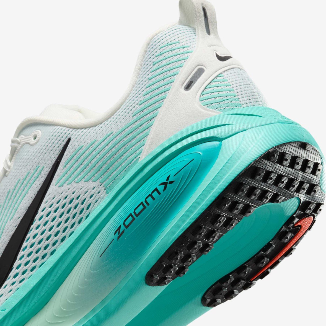 Nike Vomero 18 'White Dusty Cactus'