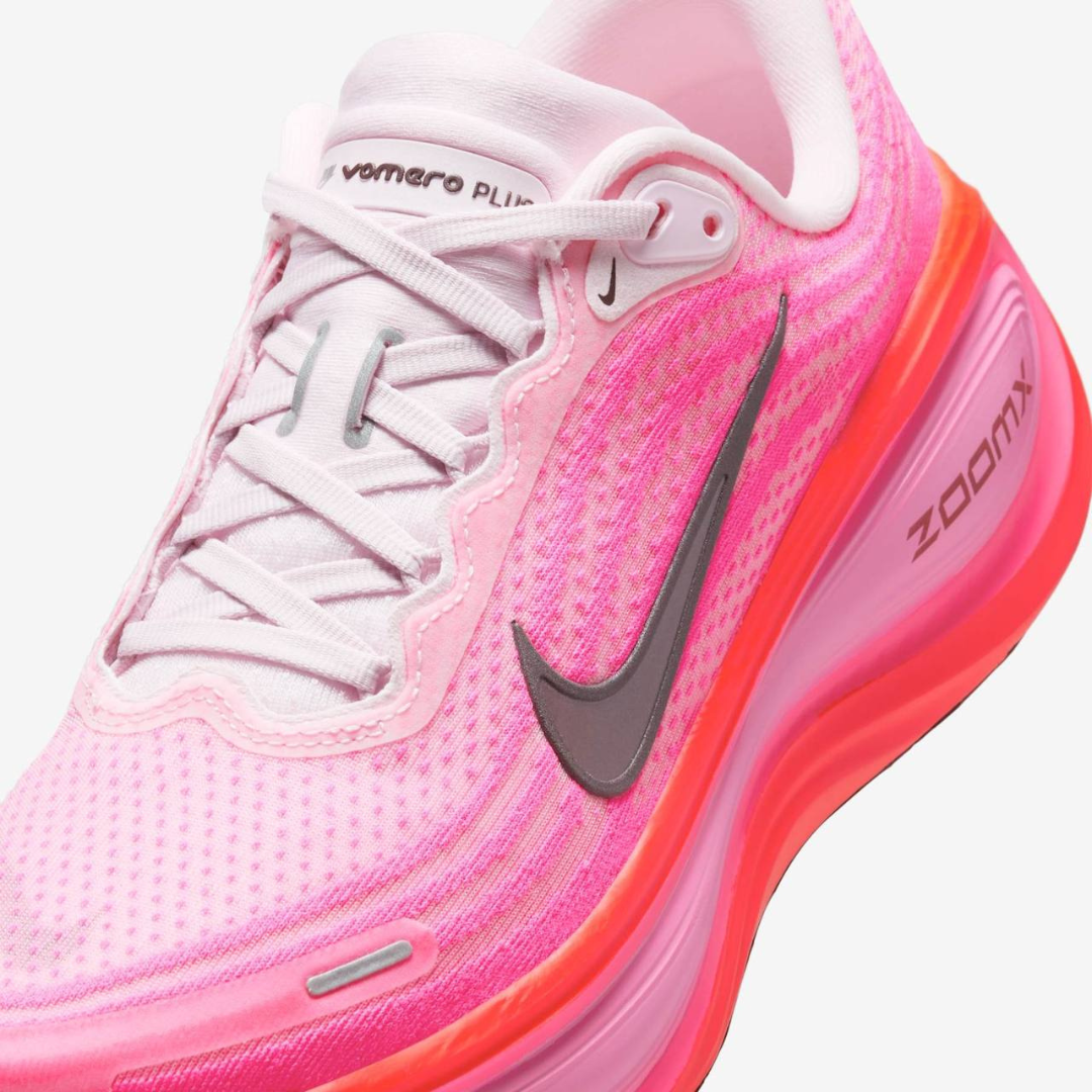 Nike Vomero Plus 'Hyper Pink'