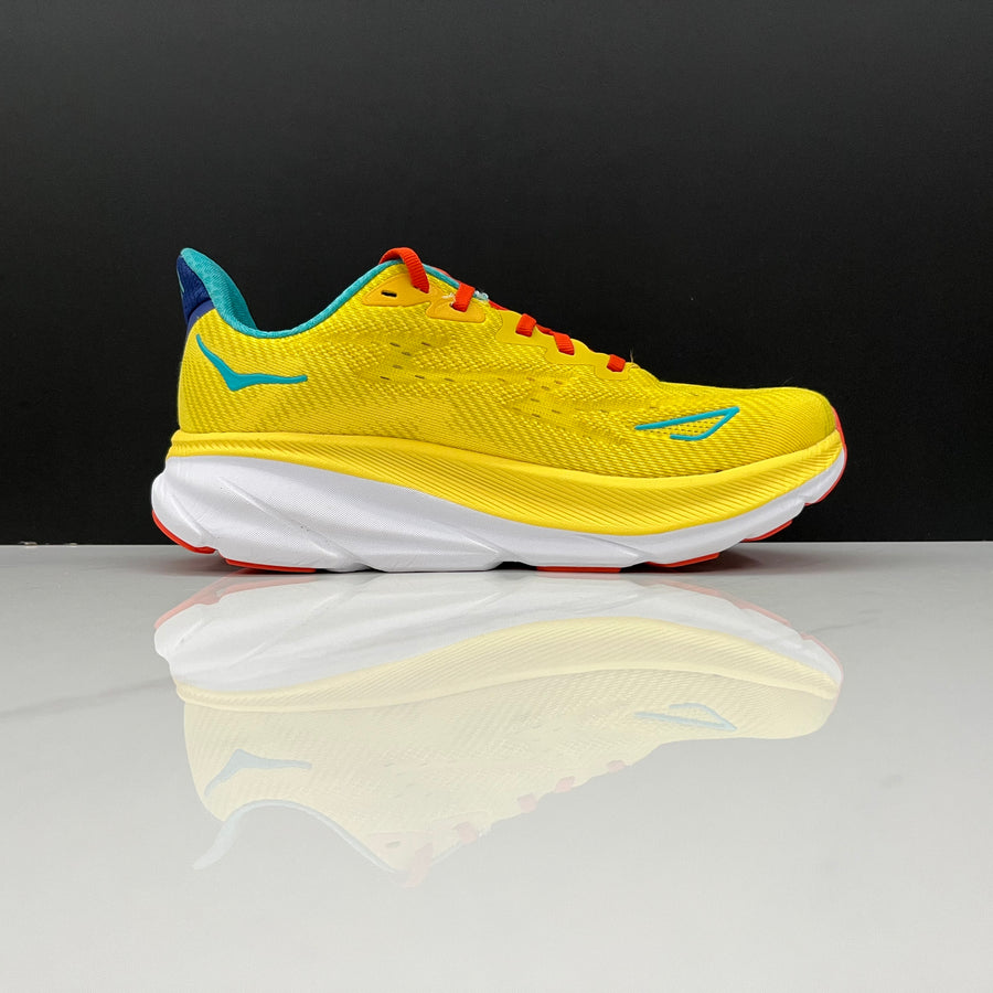 Hoka Clifton 9 'Passion Fruit'