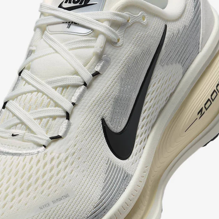 Vomero 18 "White Beige"