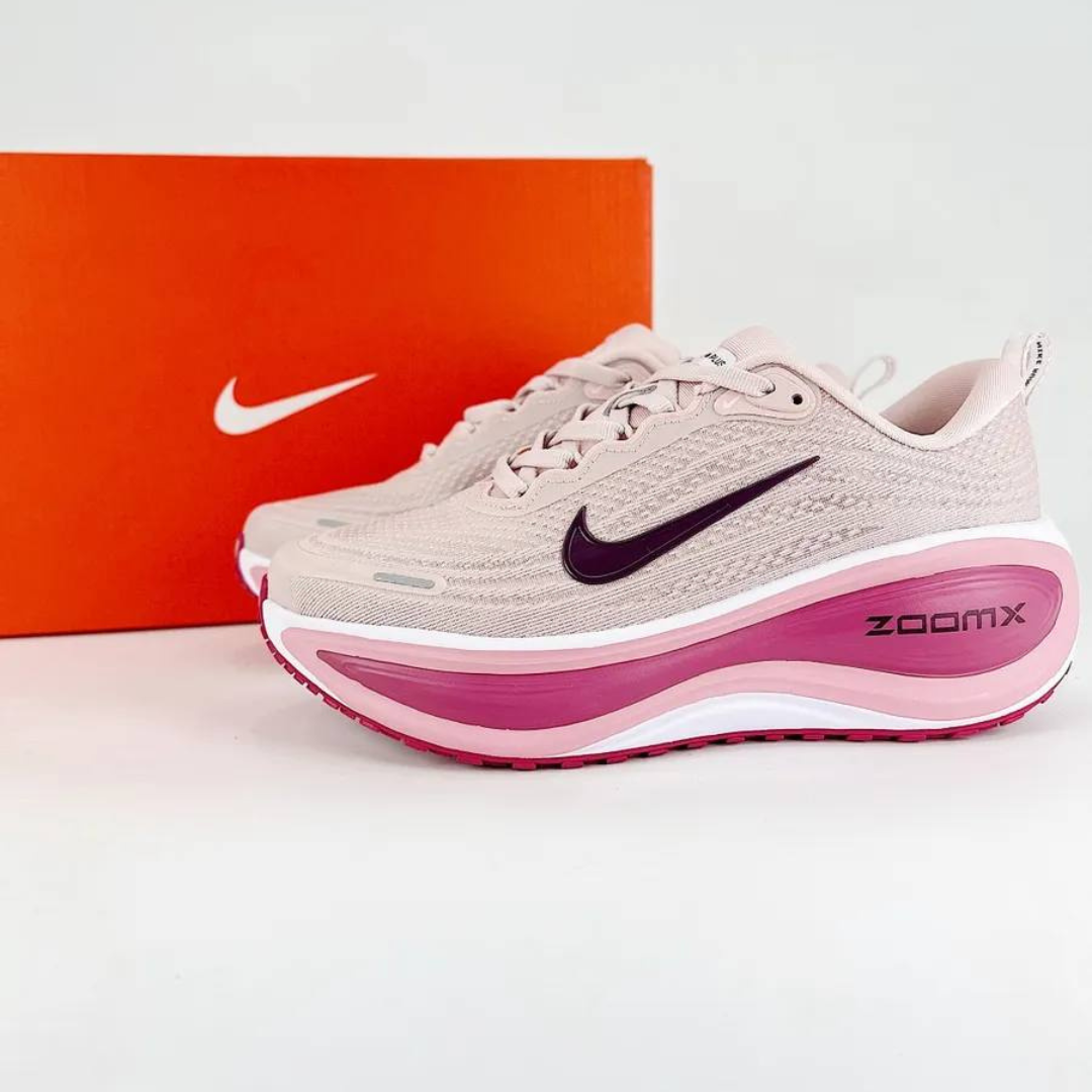 Nike Vomero Plus 'Silt Red'