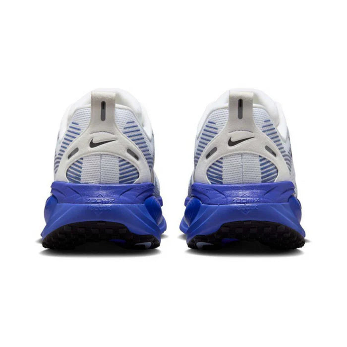 Vomero 18 "White Navy Blue"