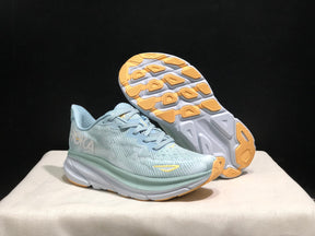 Hoka Clifton 9 'Beige-Pink'