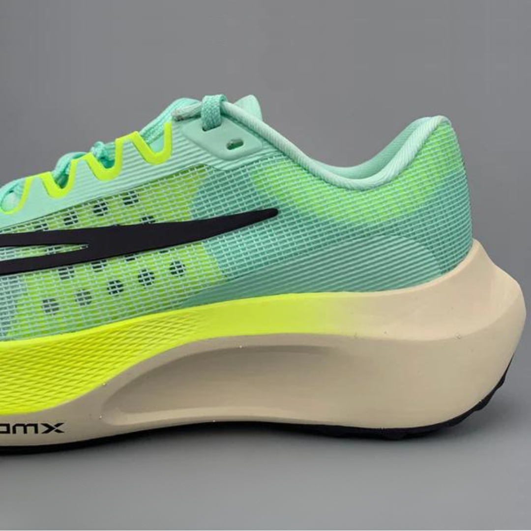 Nike Zoom Fly 5 'Mint Foam Ghost Green'