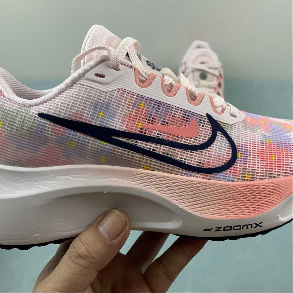 Nike Zoom Fly 5 'Pink Oxford'