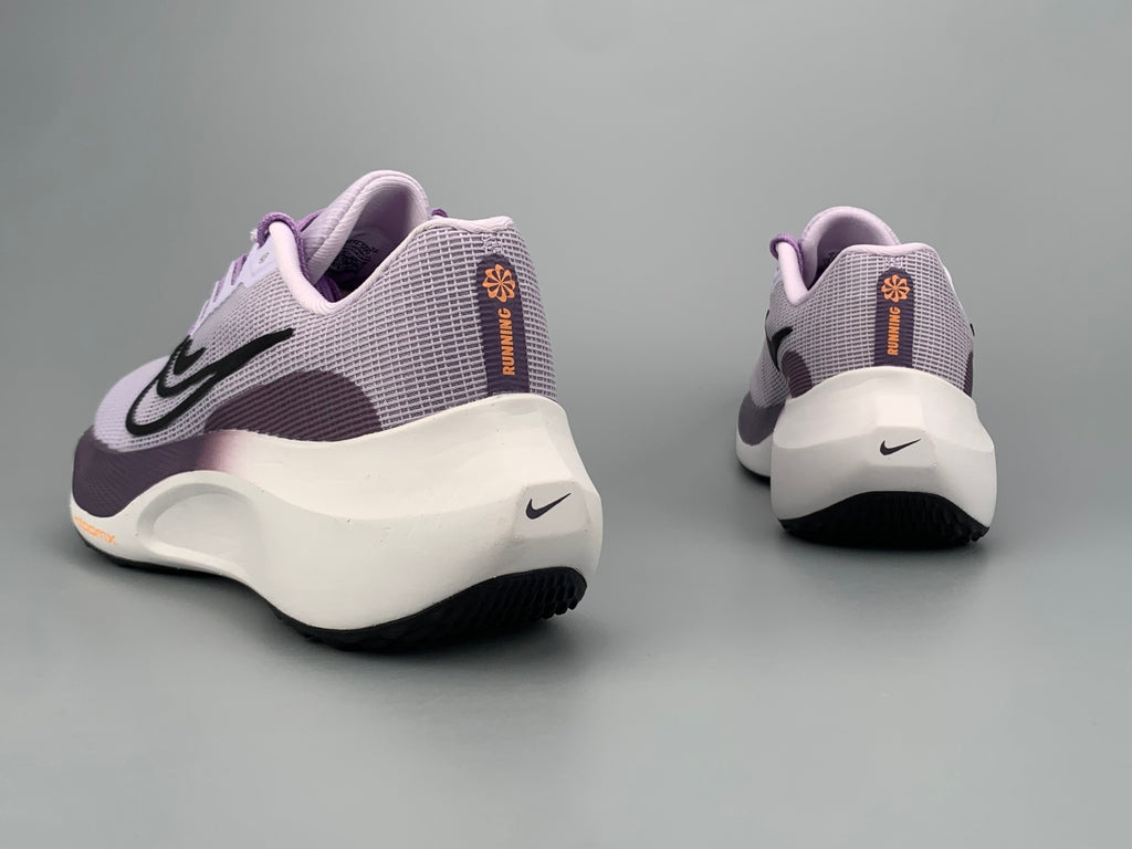 Nike Zoom Fly 5 'Barely Grape'