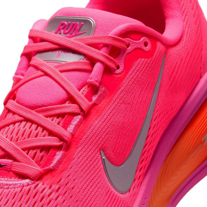 Vomero 18 "Hot Pink"