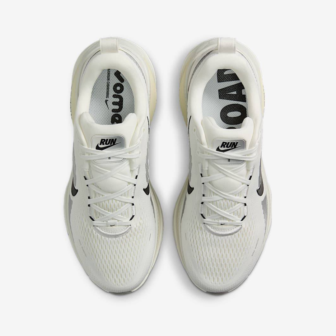 Nike Vomero 18 'Light Bone'