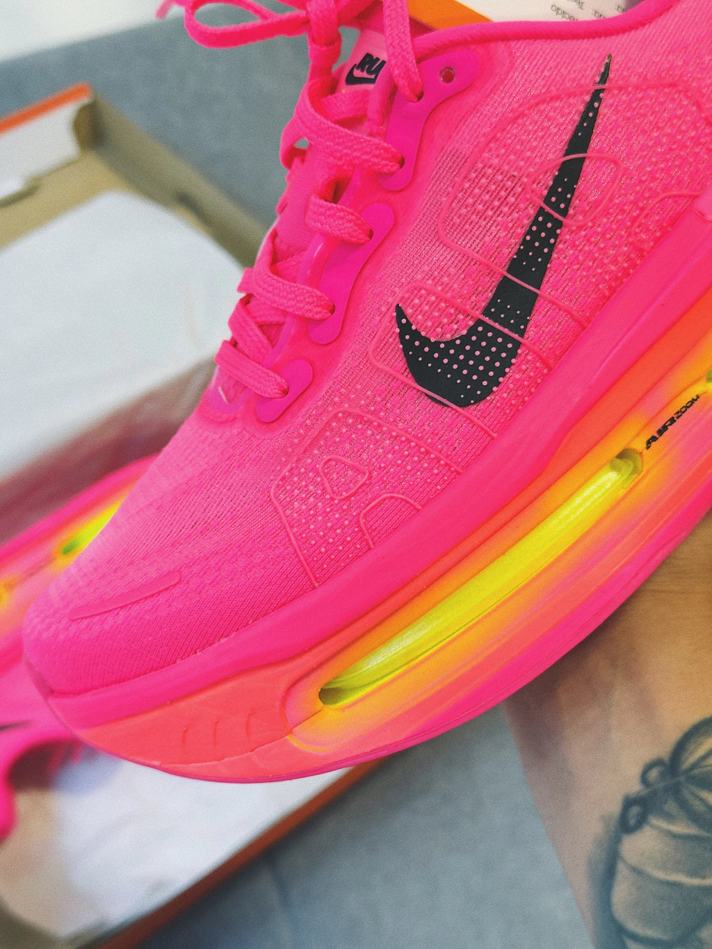Nike Vomero Premium 'Hyper Pink'