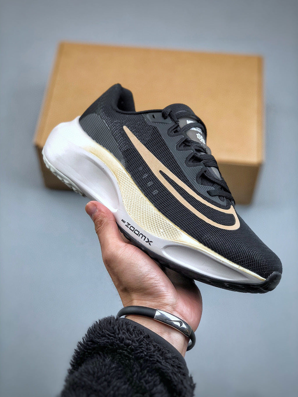 Nike Zoom Fly 5 'Metallic Gold'