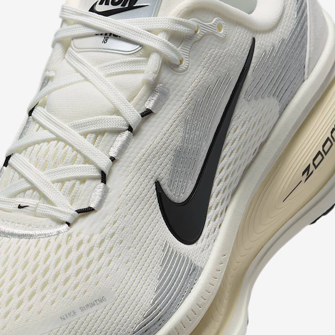 Nike Vomero 18 'Light Bone'