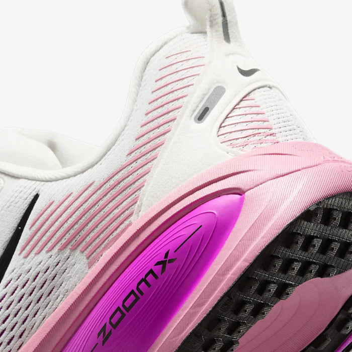 Vomero 18 "Pink Plum Rouge"