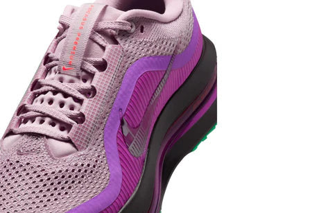 Pegasus Premium 'Plum Chalk'