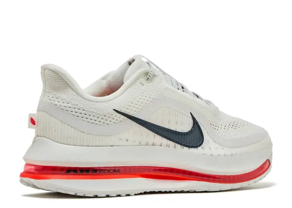 Pegasus Premium 'Summit White Bright Crimson'