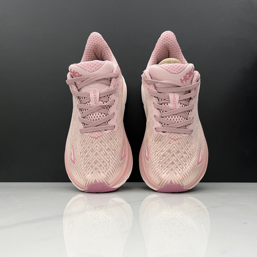 Hoka Clifton 9 'Light Rose Pink'