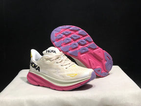 Hoka Clifton 9 'Beige-Pink'