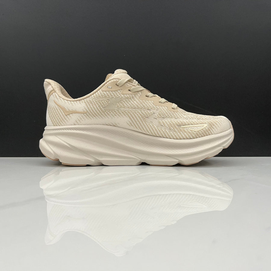 Hoka Clifton 9 'Shifting Sand'