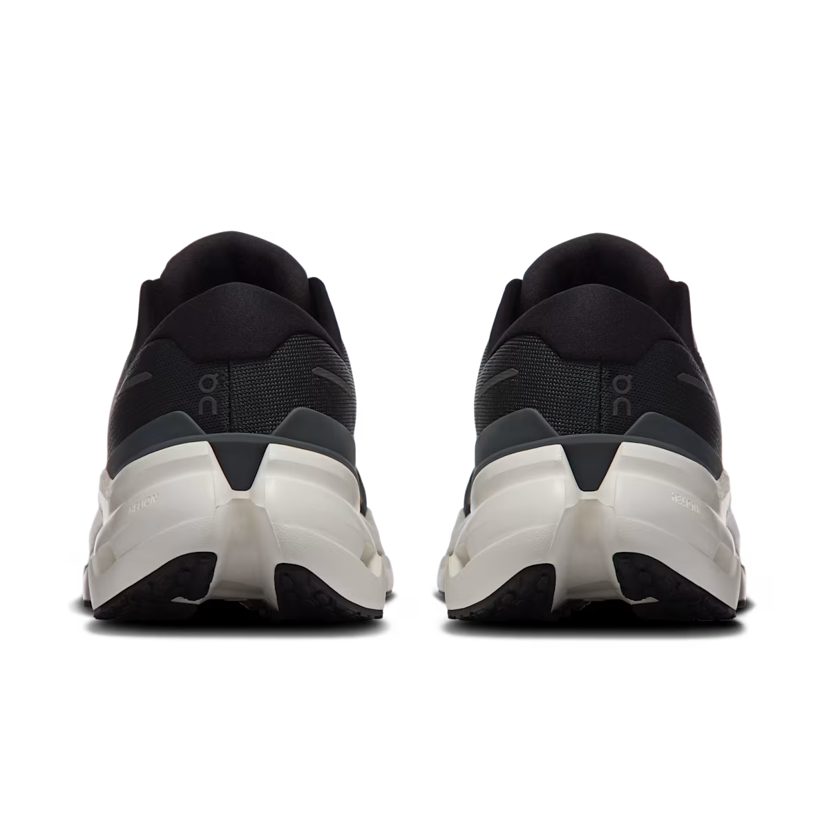 Cloudrunner 3 'Black Ivory'
