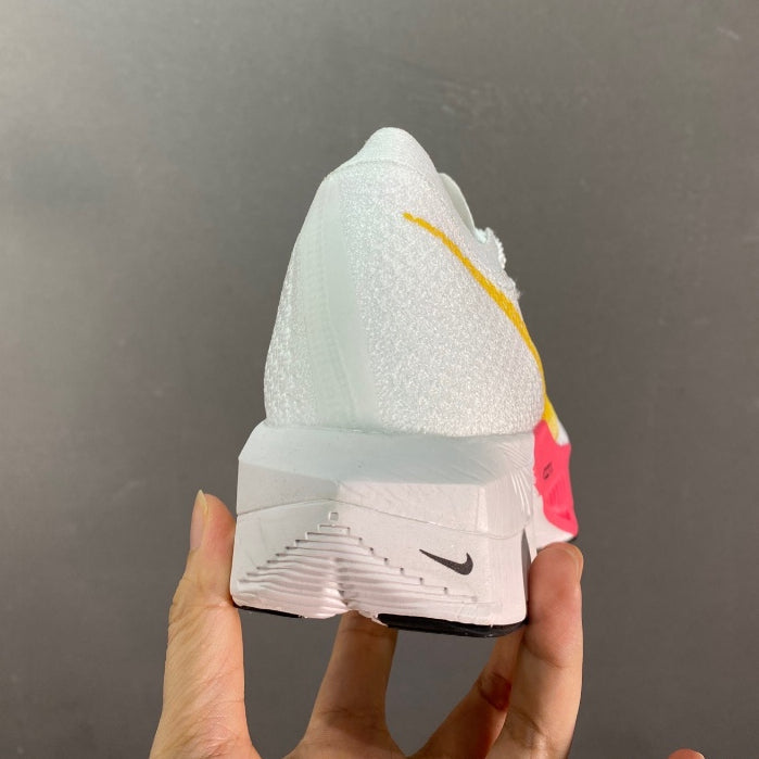 Nike Air Zoom X Vaporfly Next%3 'White Pink'