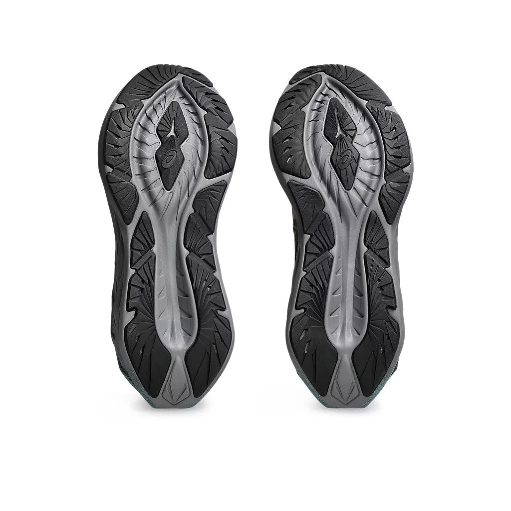 Asics NovaBlast  4 'Black Gold'