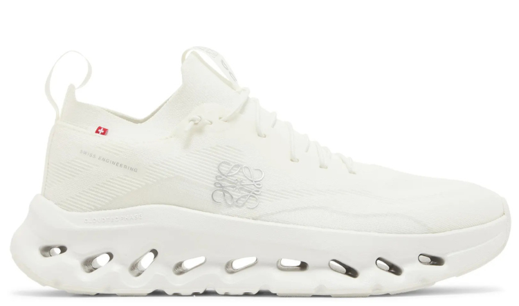 On x LOEWE Cloudtilt 'White'