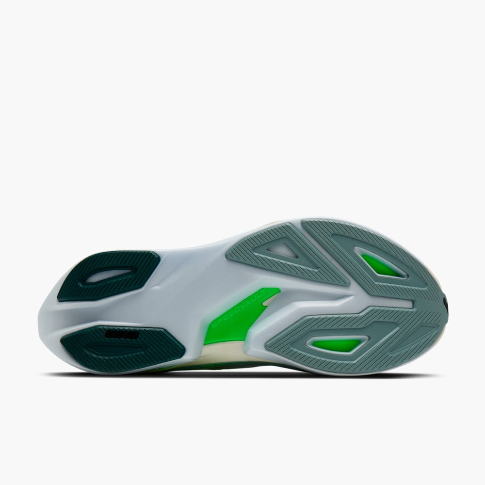 Brooks PYNRS x Hyperion Max 3 'Gray Mist'