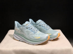 Hoka Clifton 9 'Beige-Pink'